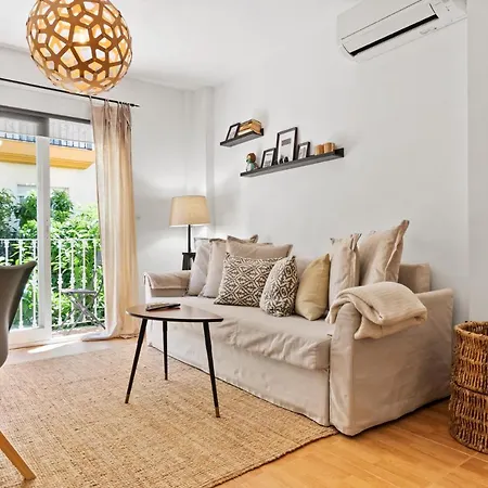 Apartment Cozy In Center By Costarentals - Ref 207